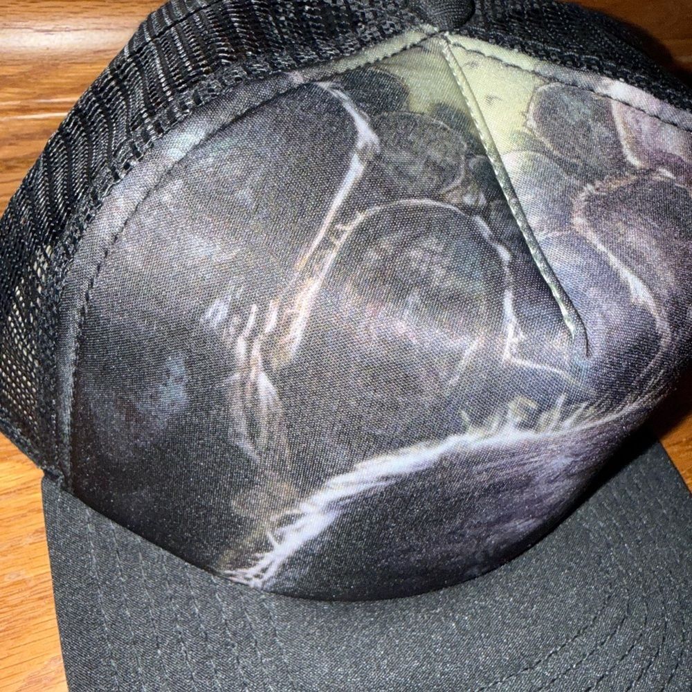 🧟♀️ The Walking Dead Black Zombie 🧟 Trucker Hat - Picture 6 of 13